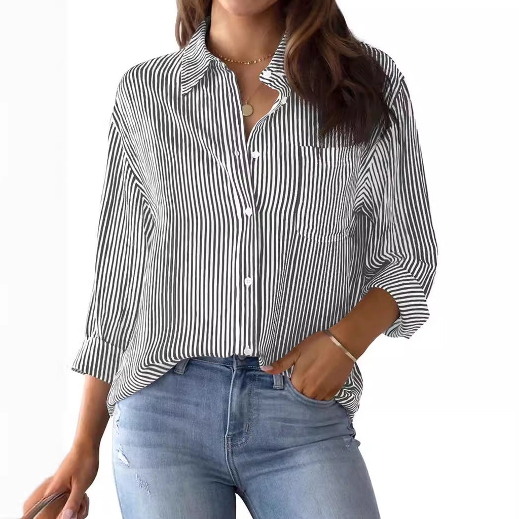 Women's buttoned shirt with stripes