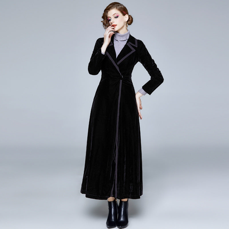 Long velvet coat