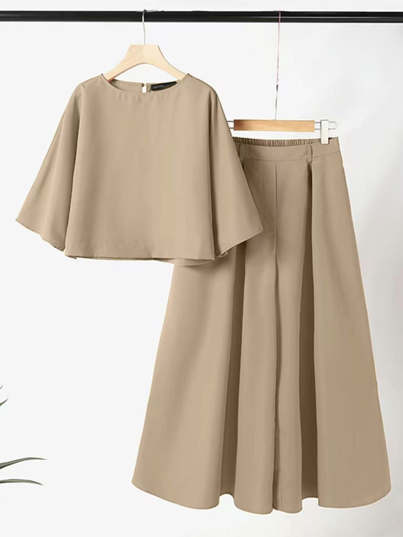 Solid Color Short-sleeved Casual Loose Trousers