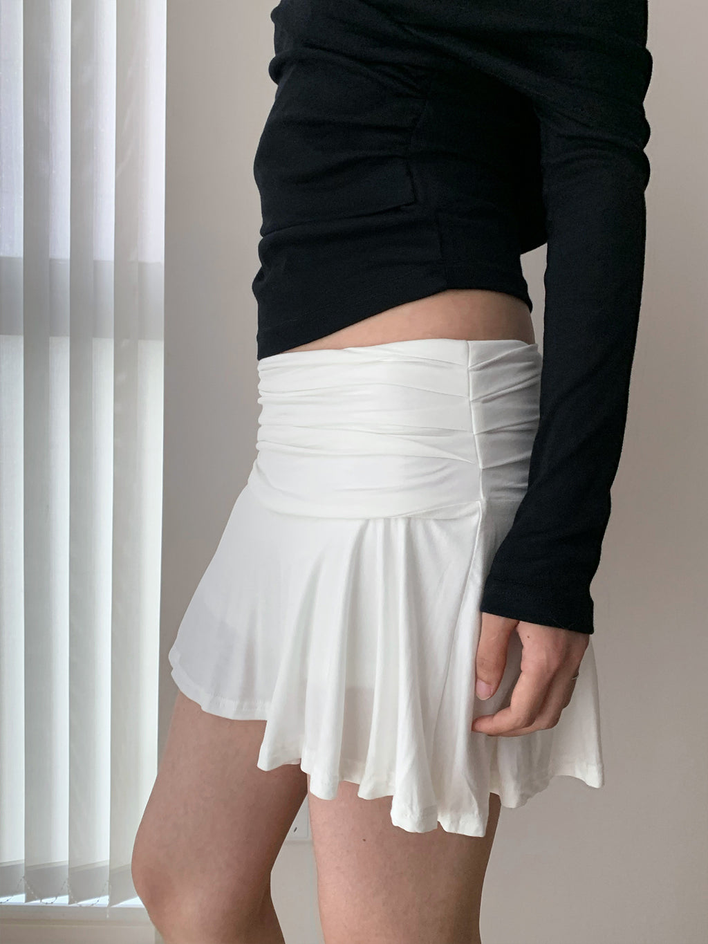 Anti-exposure midi skirt