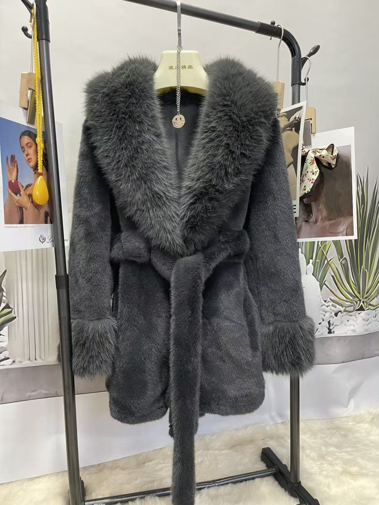 Plush coat High Fashion version