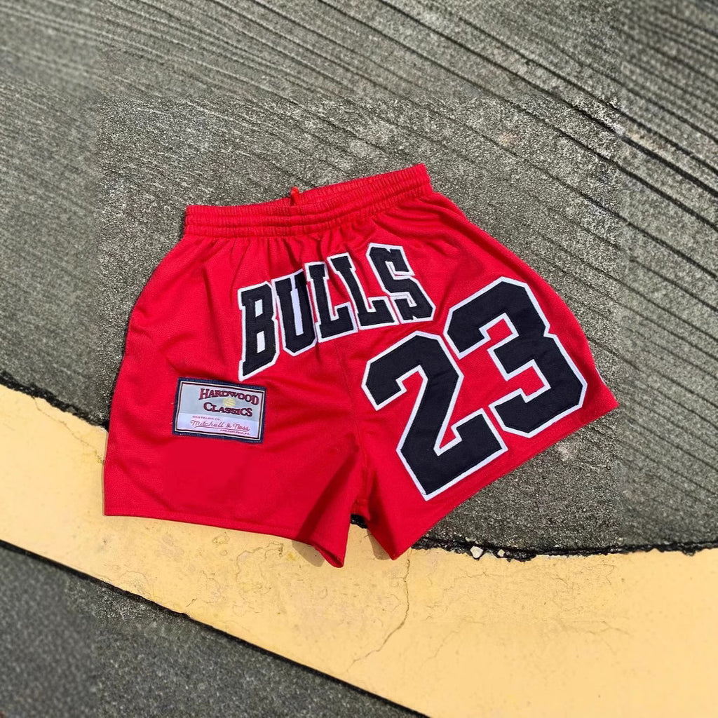Casual and versatile mesh summer shorts