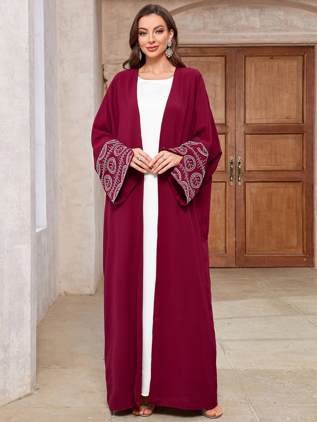 Embroidered cardigan robe with bat sleeves