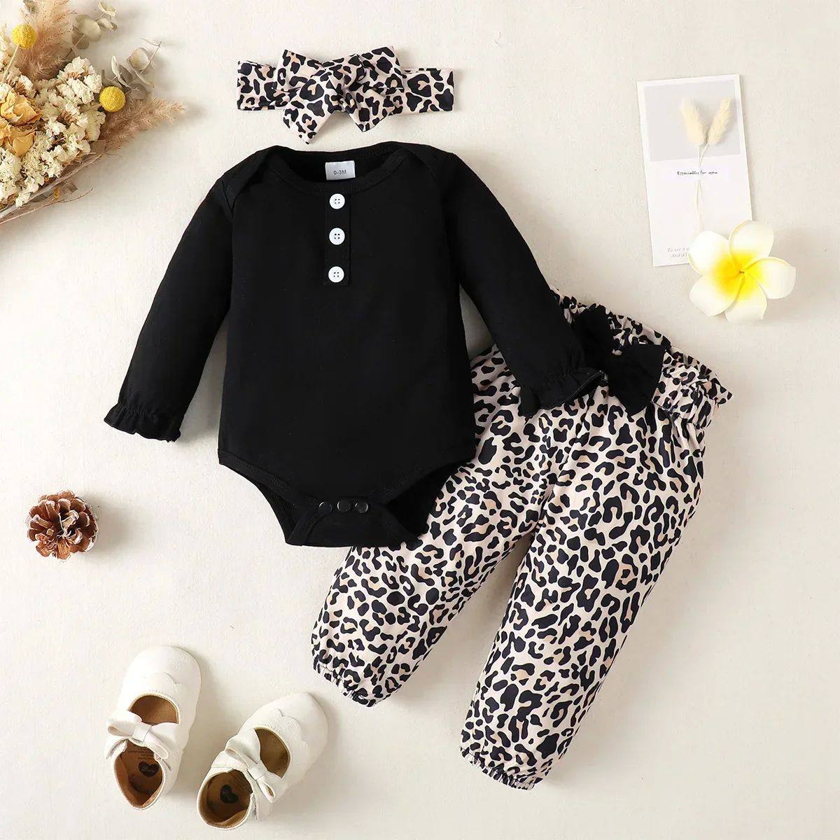 Girls' clothing