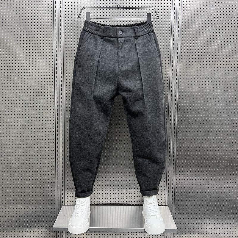 Woolen carrot trousers