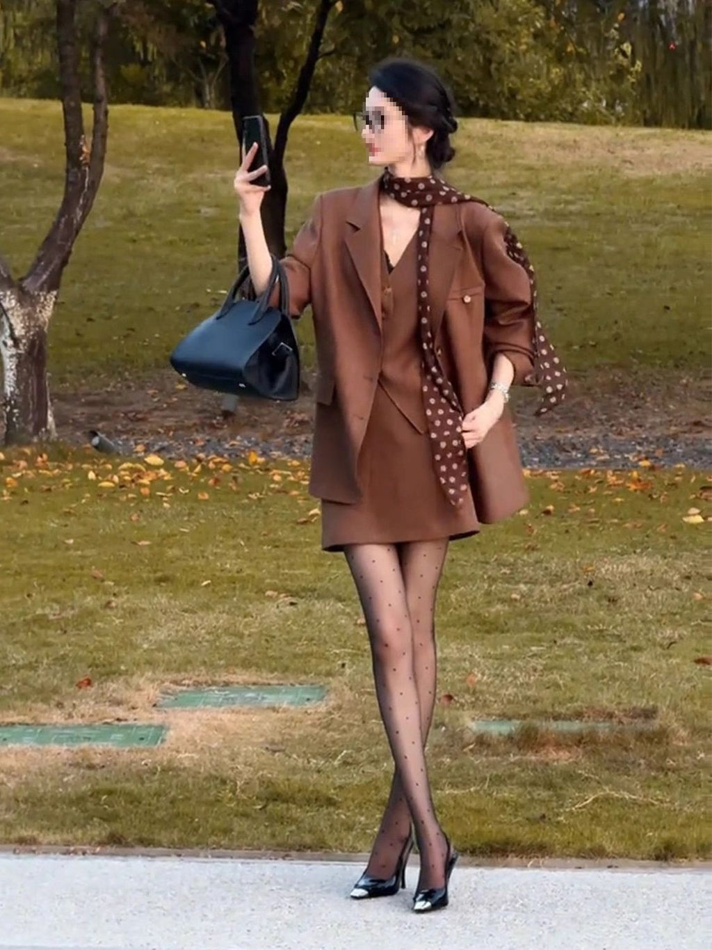 Sharp and polished business suit - Three-piece set suit jacket, vest, and skirt