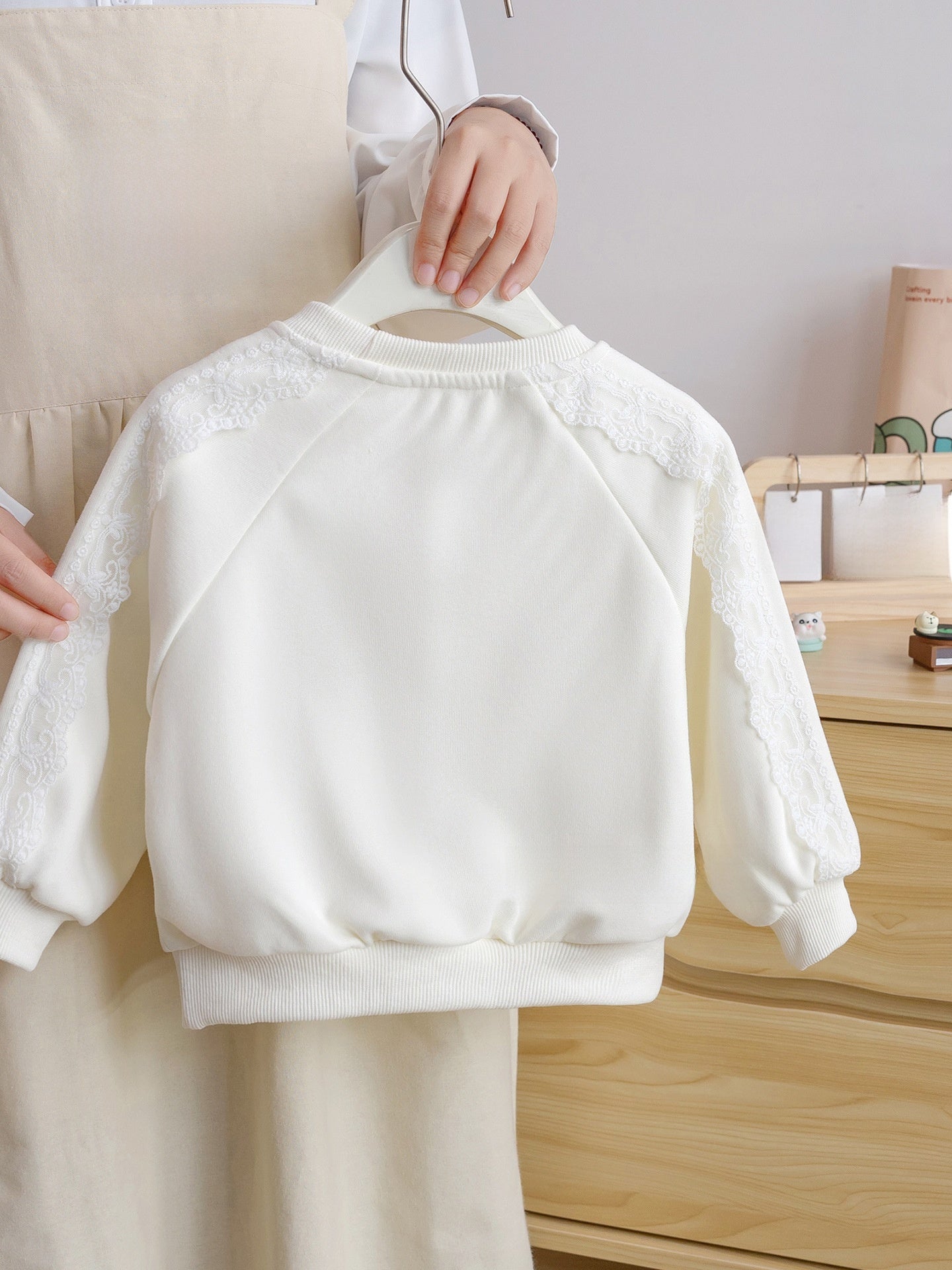 Cute cartoon sweatshirt for girls