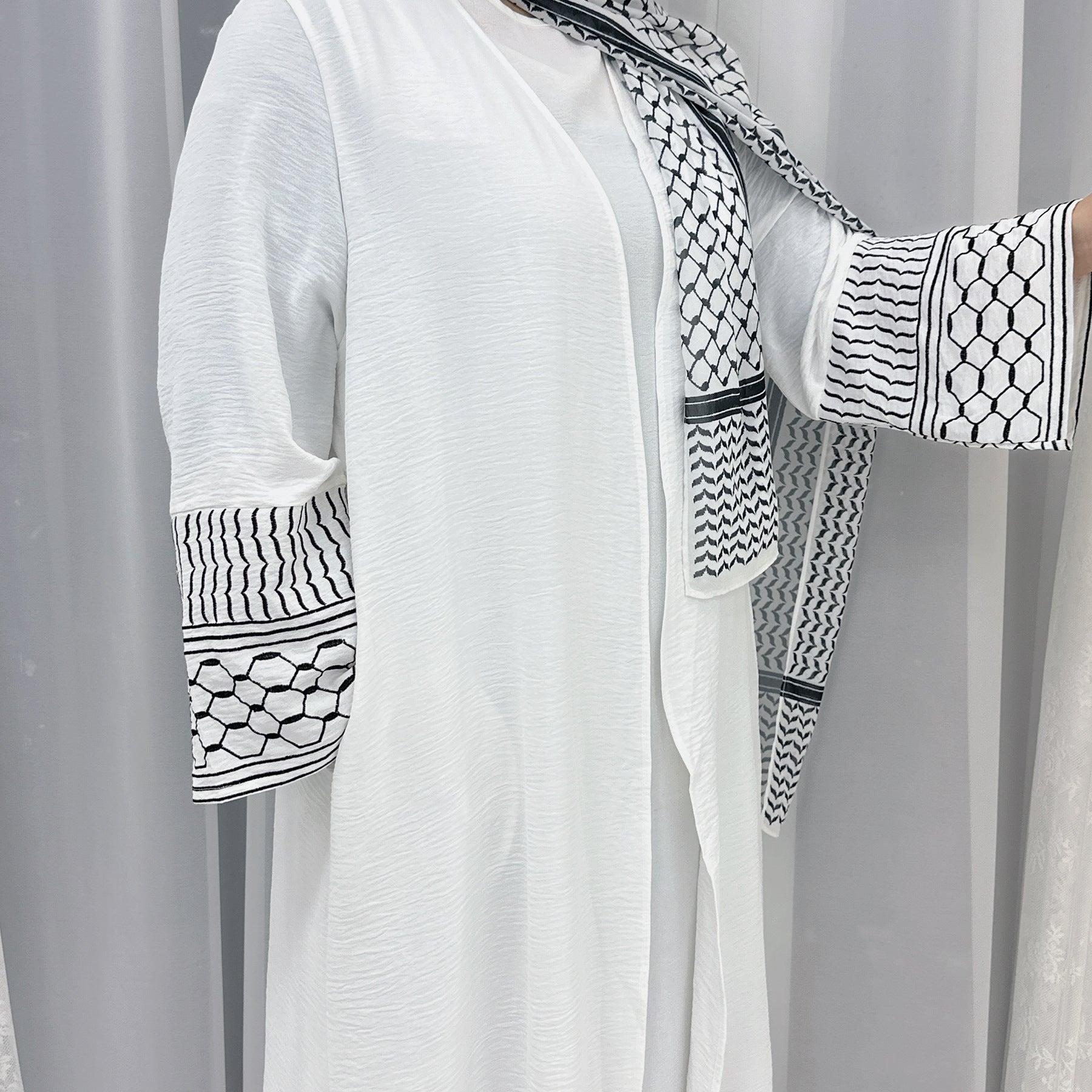 Embroidered tassel cardigan robe