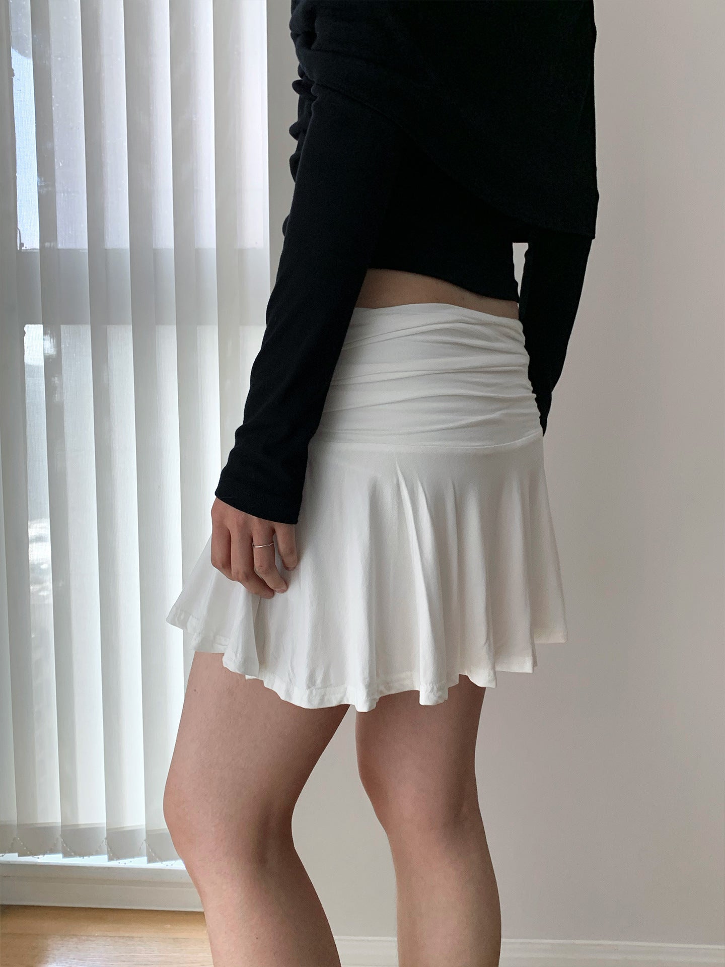 Anti-exposure midi skirt