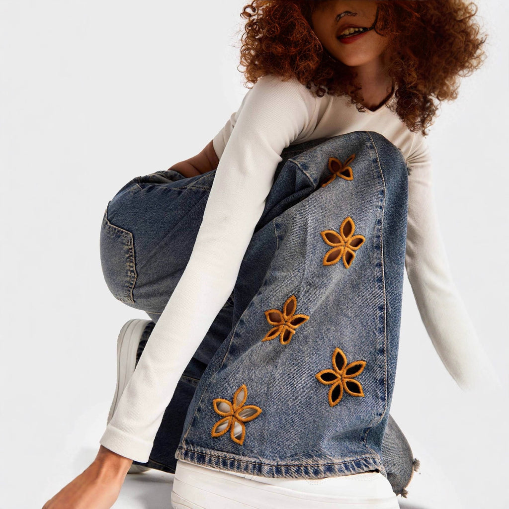 Embroidered High-Waisted Loose Denim Jeans