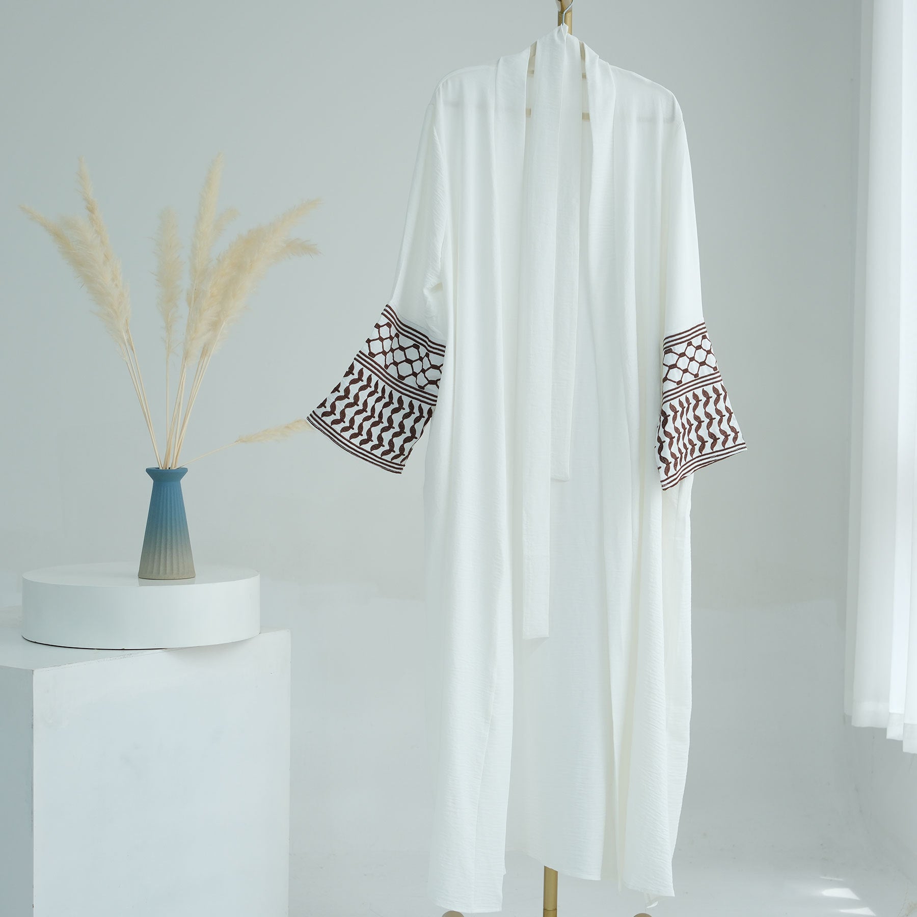 Embroidered tassel cardigan robe