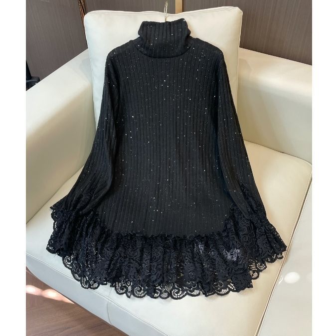 Lace patchwork base layer shirt