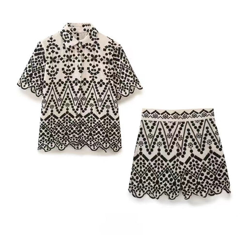 Women's Contrast Embroidery Shirt and Shorts Set