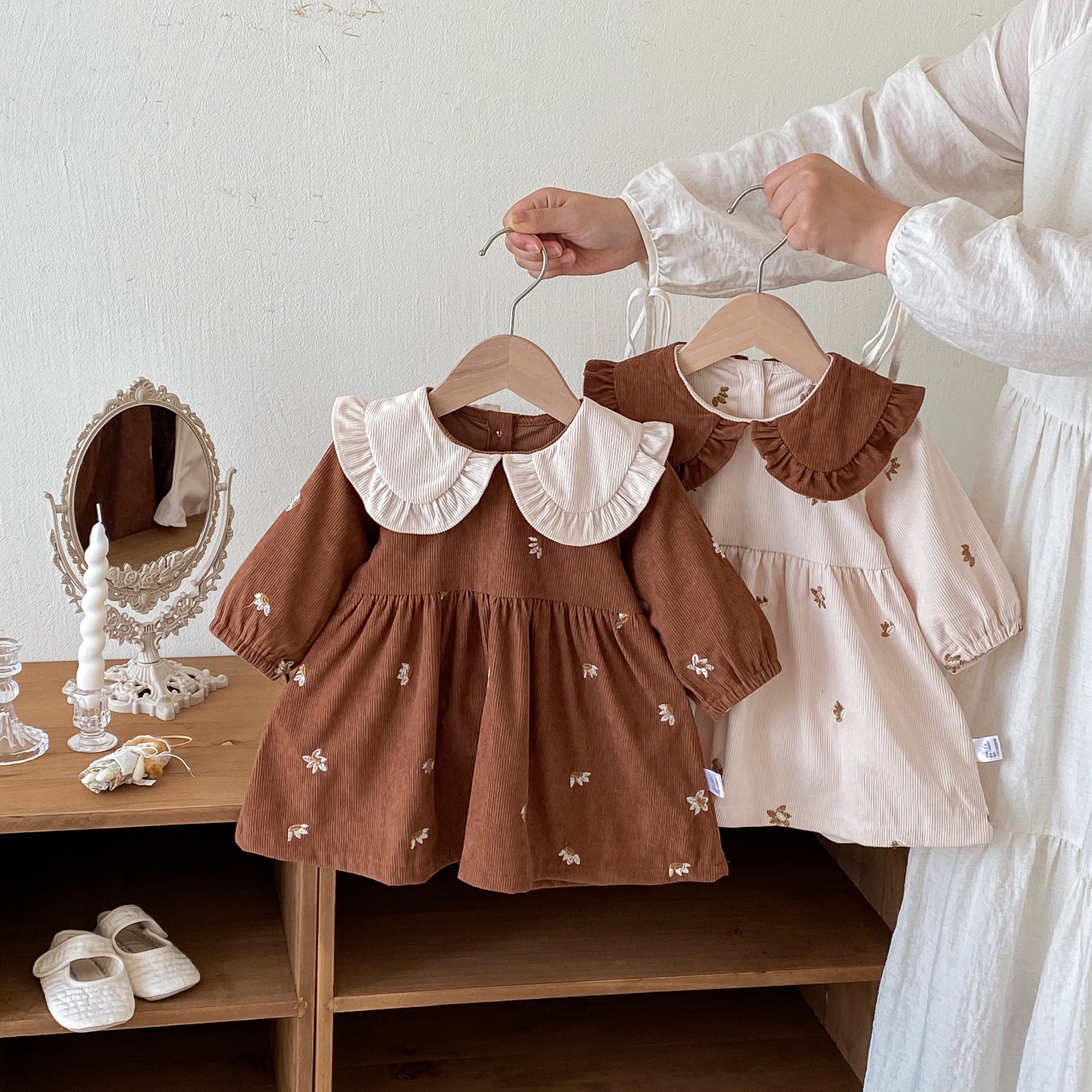 Girl's Dress
