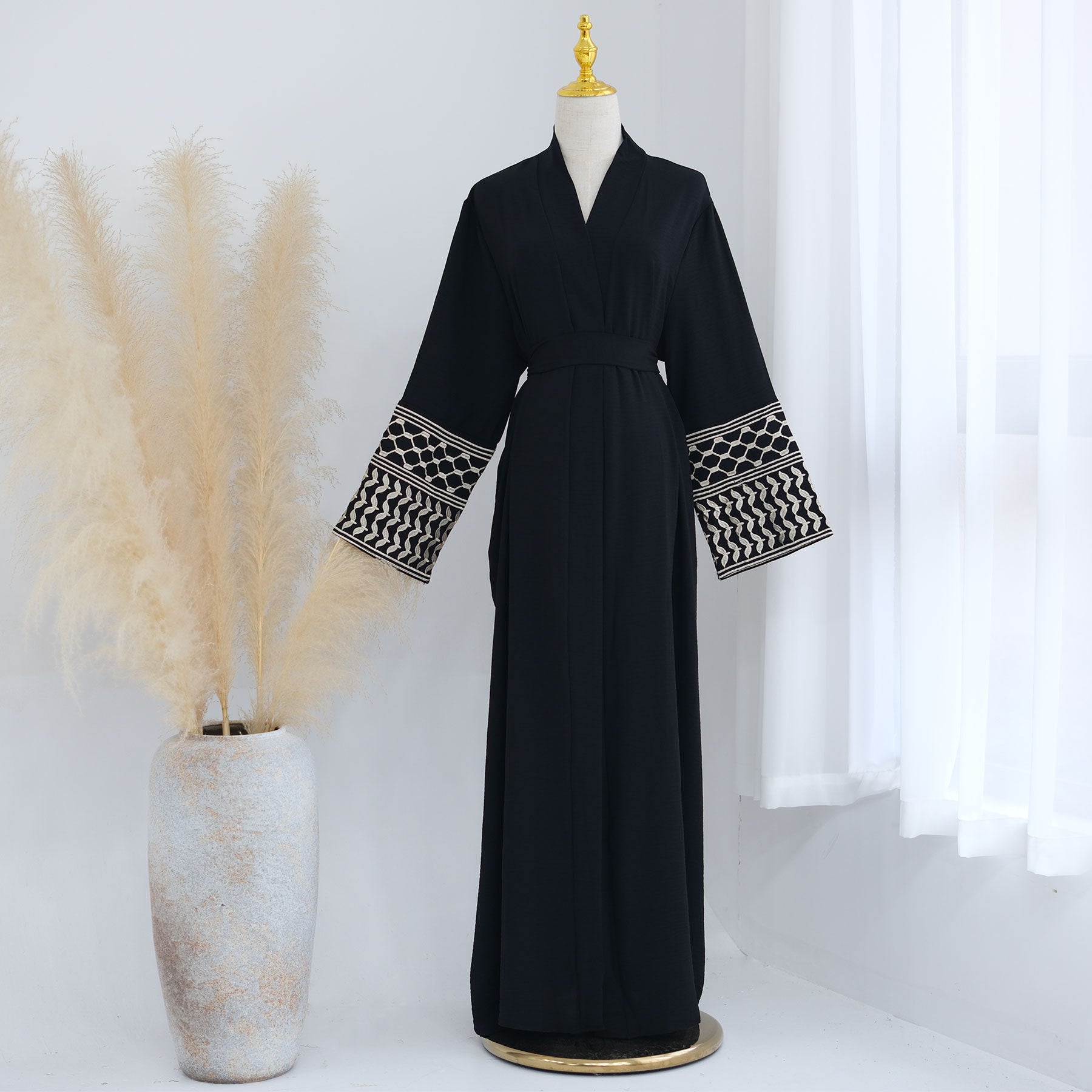 Embroidered tassel cardigan robe