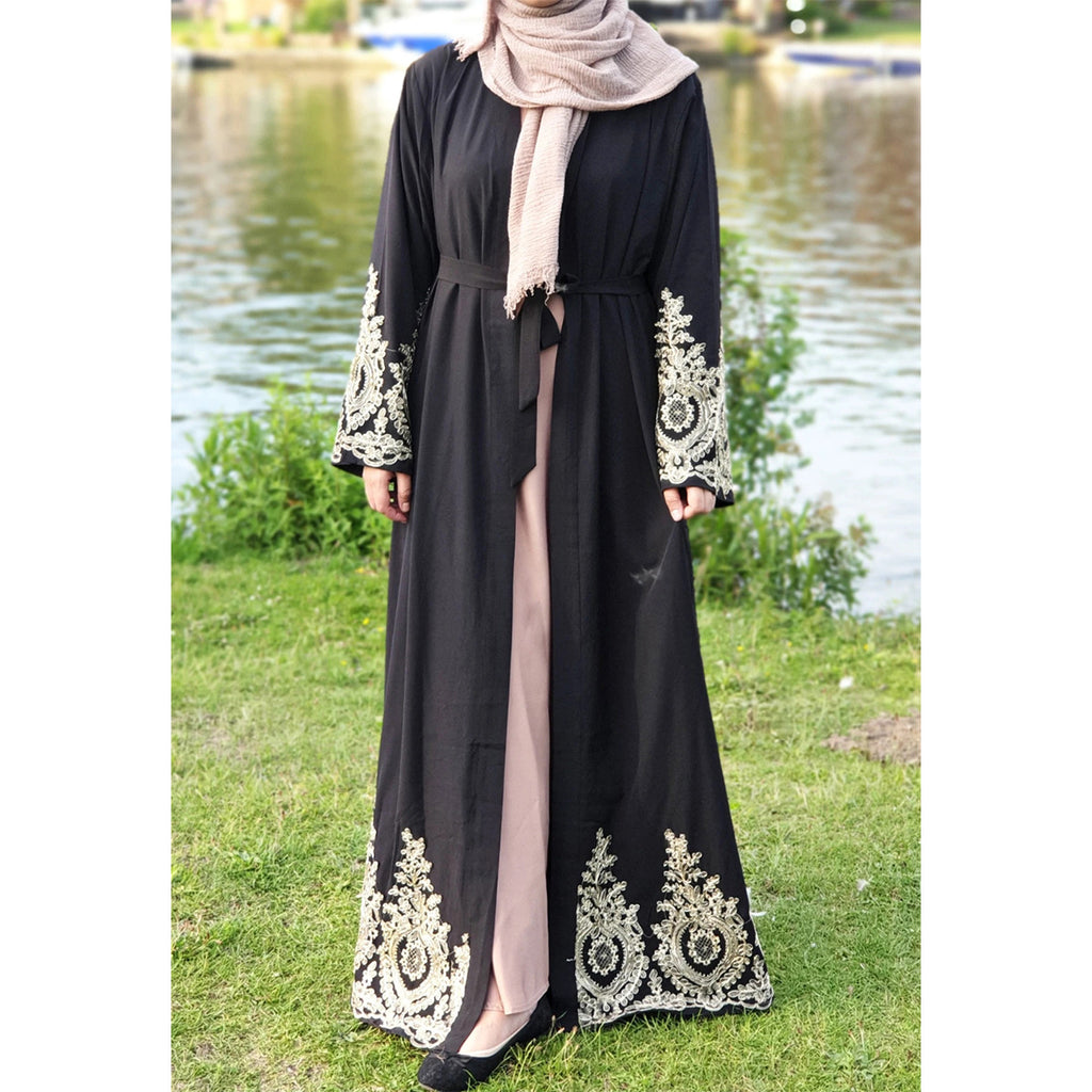 Lace fitted robe