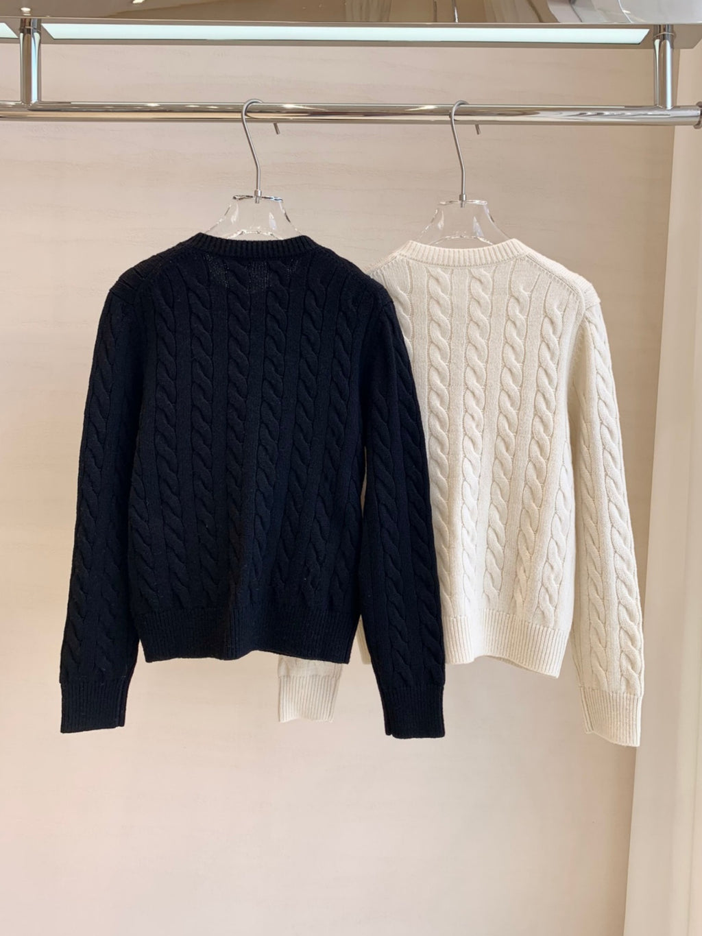 Women's Cable Knit Wool Cardigan