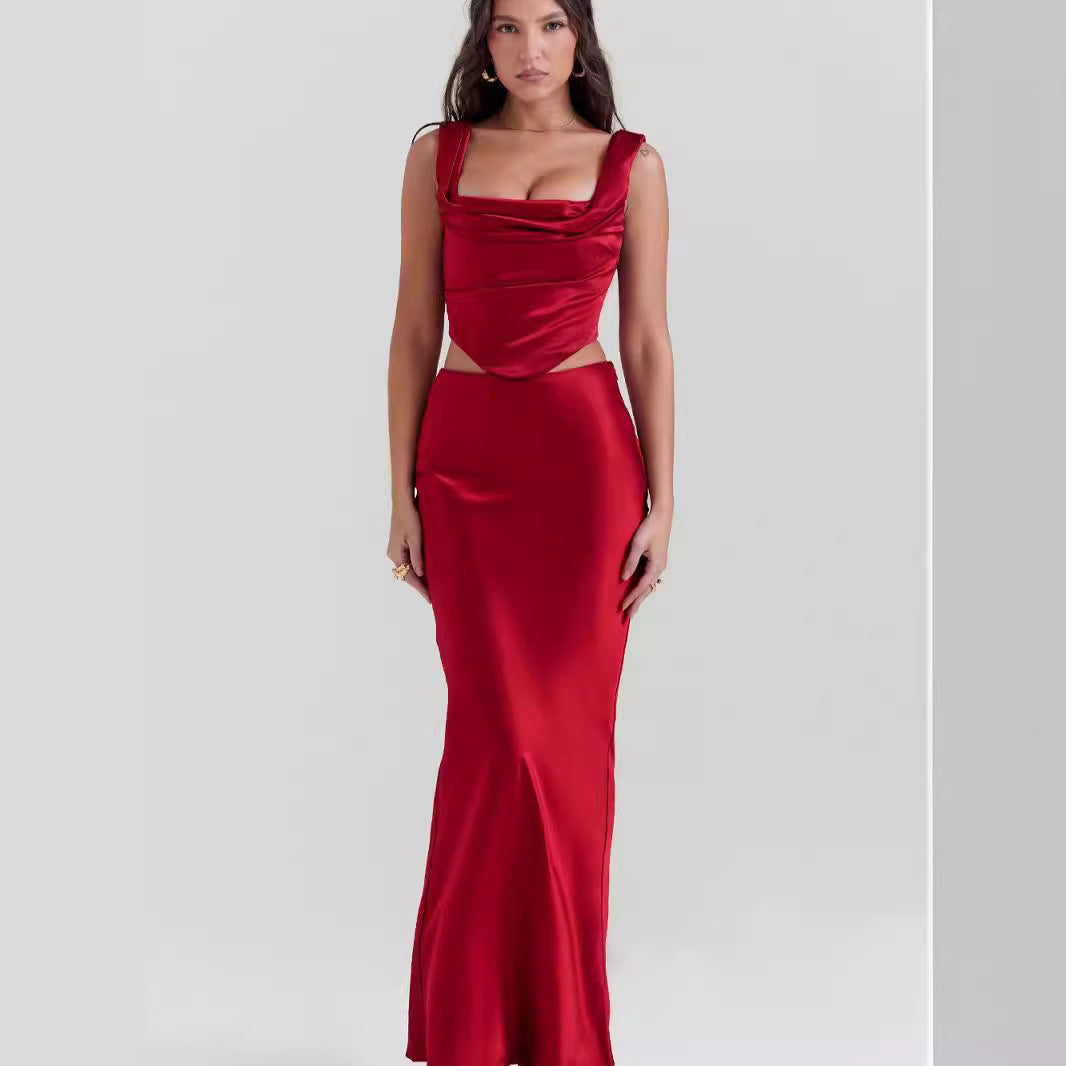 Two-piece set crop top and high-slit skirt