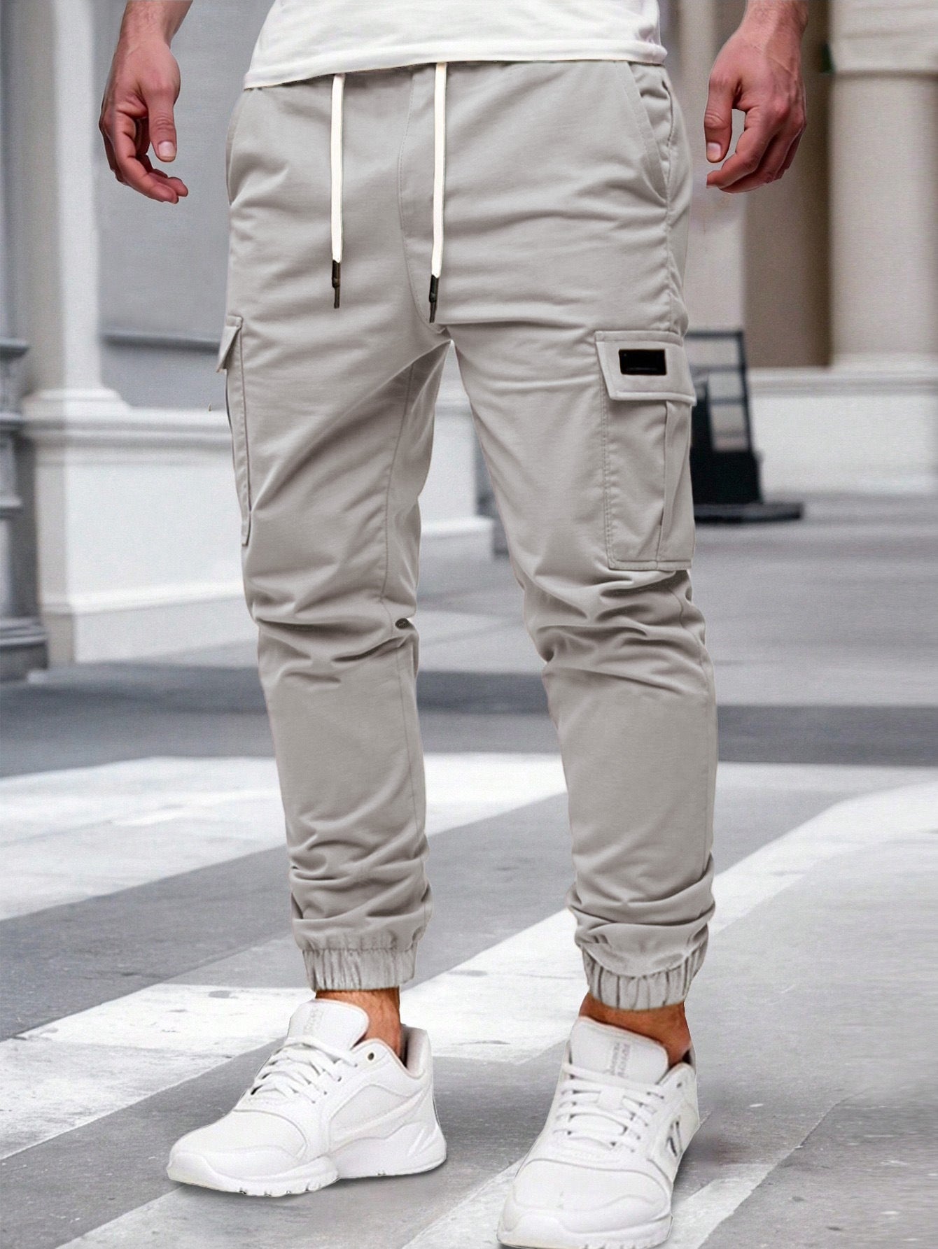 Relaxing multi-pocket work trousers
