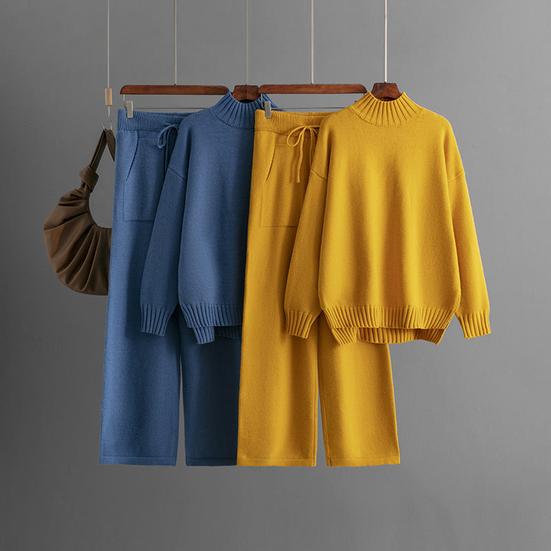 Women's Knitted Suit