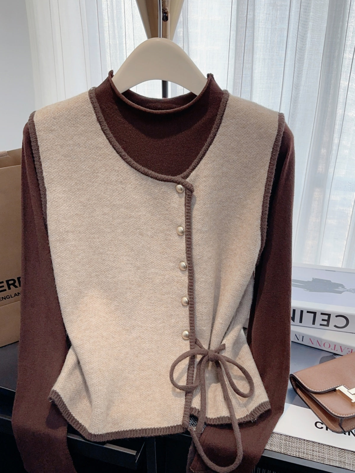 Women's Designer Lace-Up Vest and Long-Sleeve Base Shirt Two-Piece Set