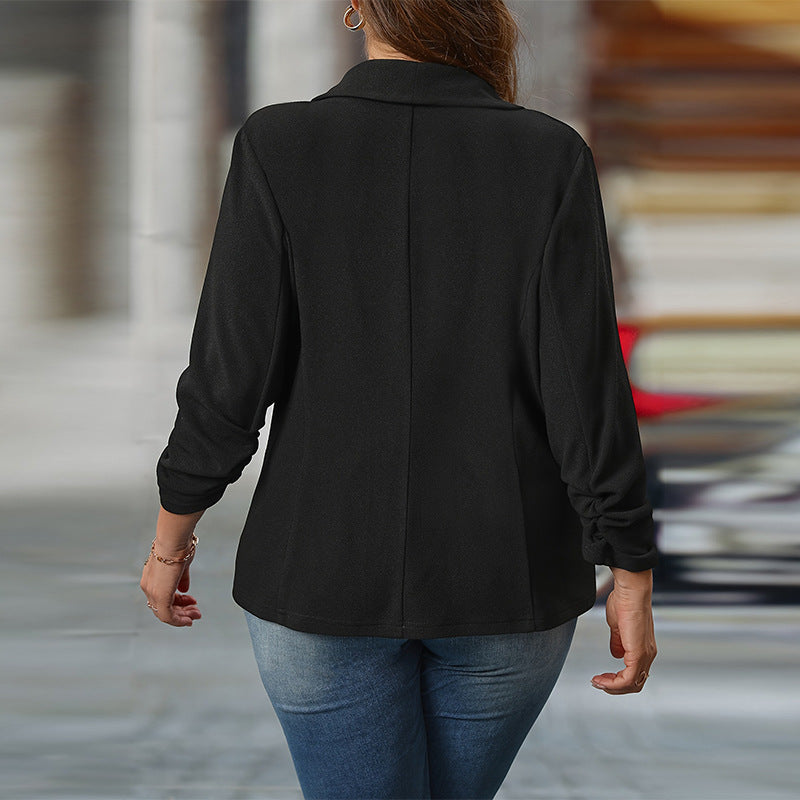 Large-sized slim-fit blazer with a stylish design