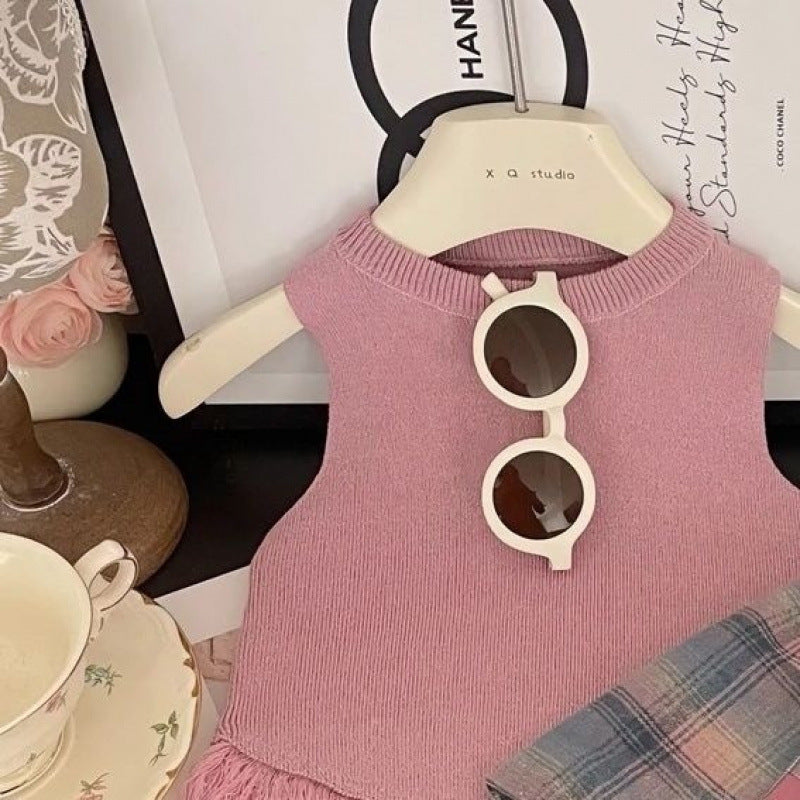 Girls' Summer Knitted Vest and Plaid Culottes Set