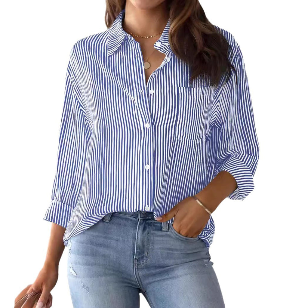 Women's buttoned shirt with stripes