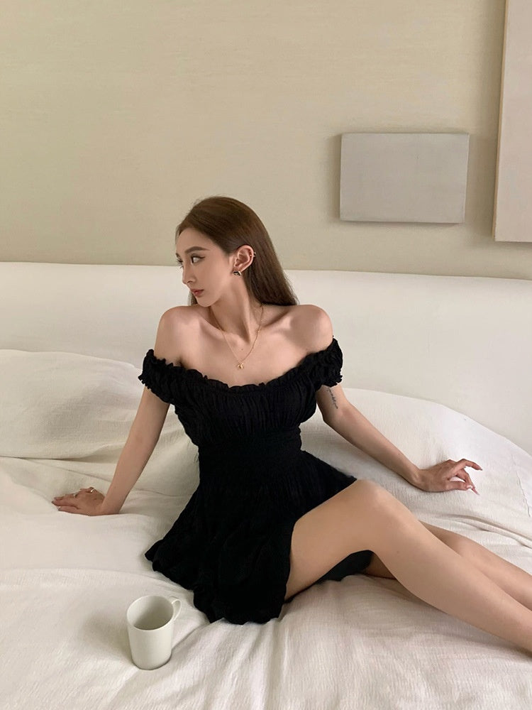 One-shoulder sleeveless suspender dress for women