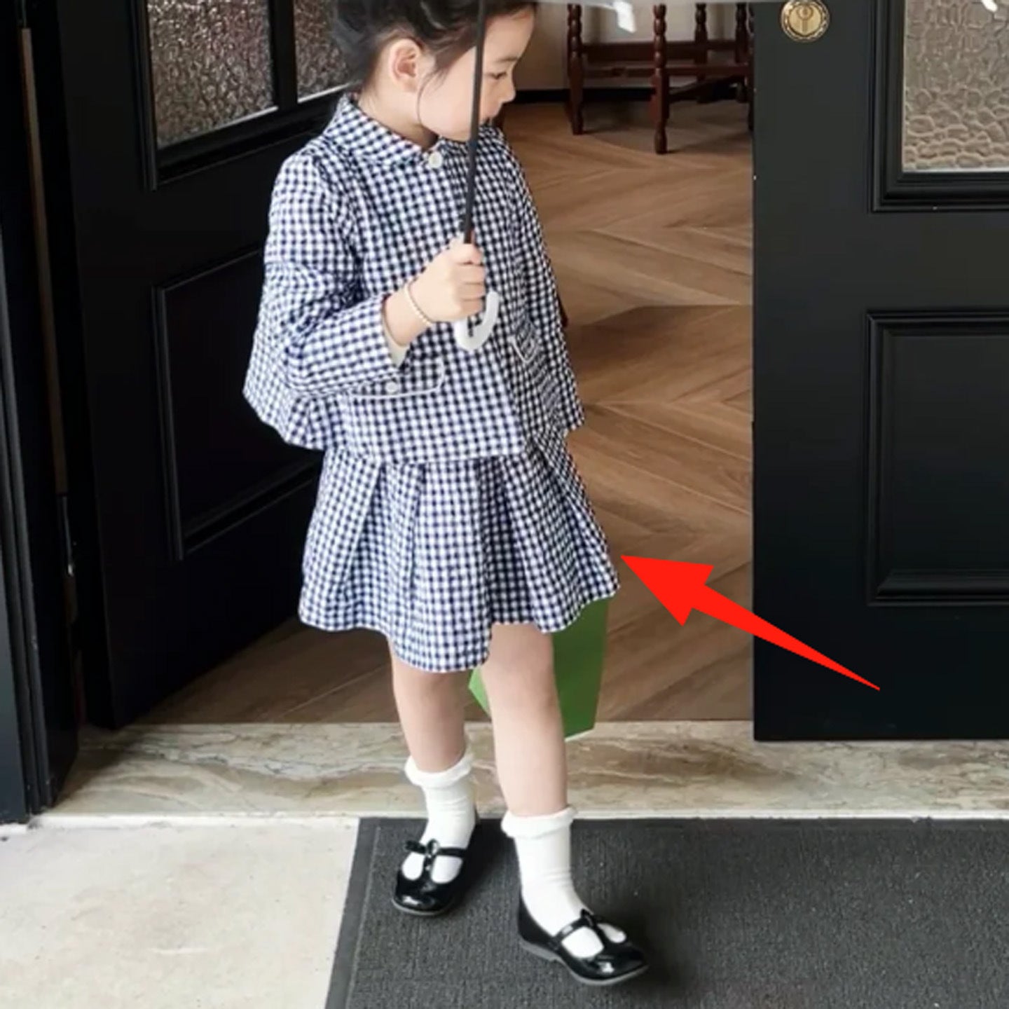 Check-patterned children's clothing - Set top and shorts