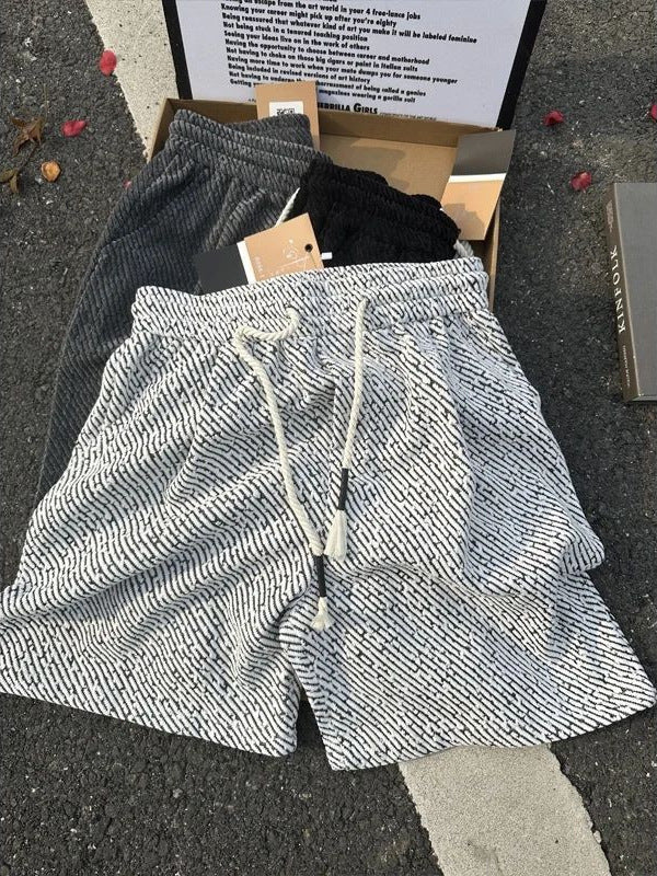 Knitted short pants for men