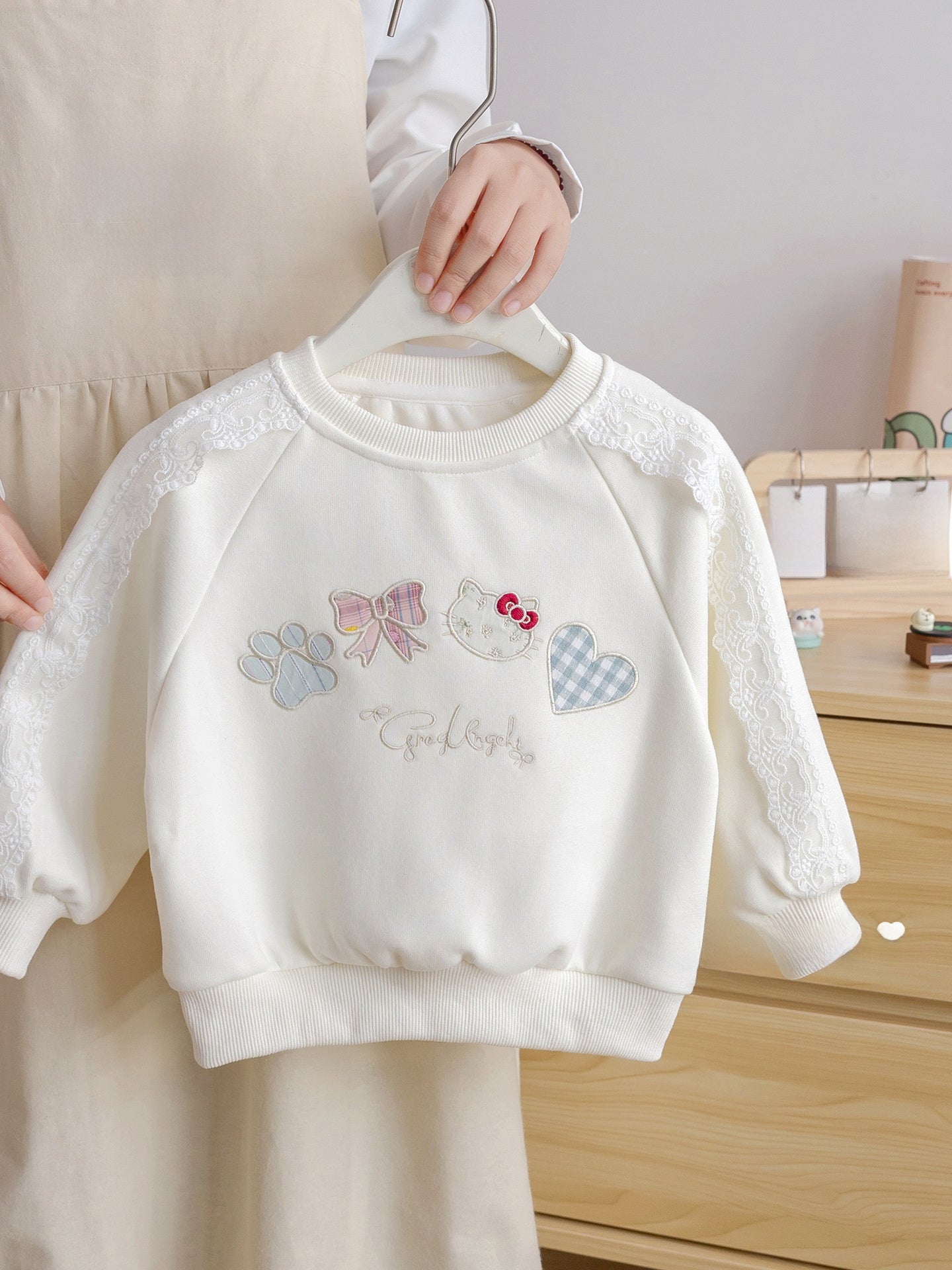 Cute cartoon sweatshirt for girls