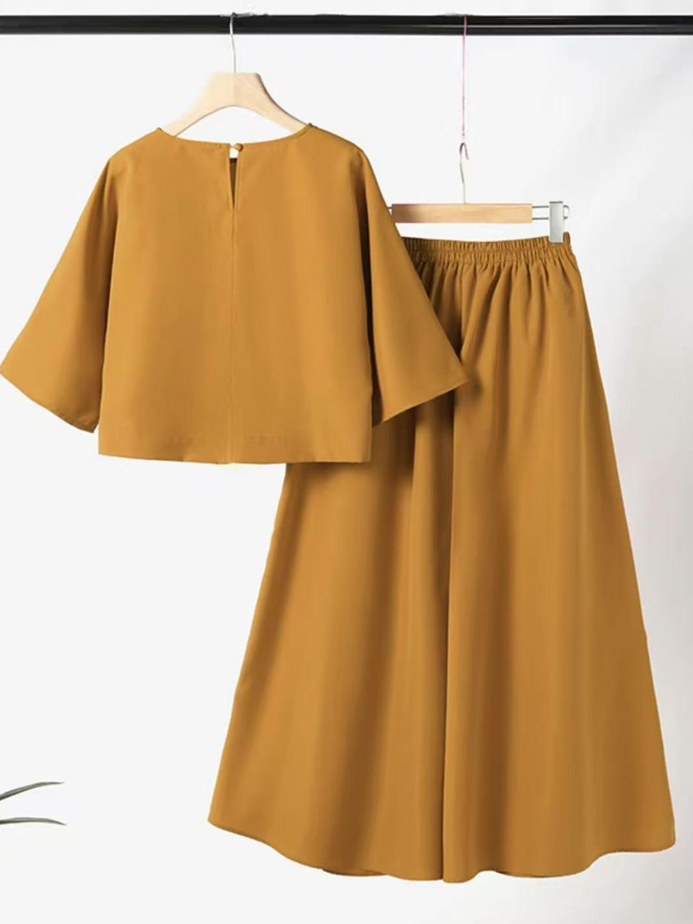 Solid Color Short-sleeved Casual Loose Trousers