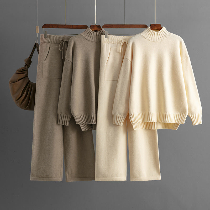 Women's Knitted Suit