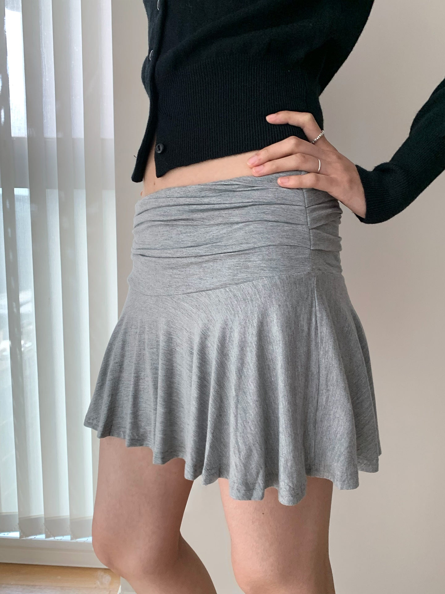 Anti-exposure midi skirt