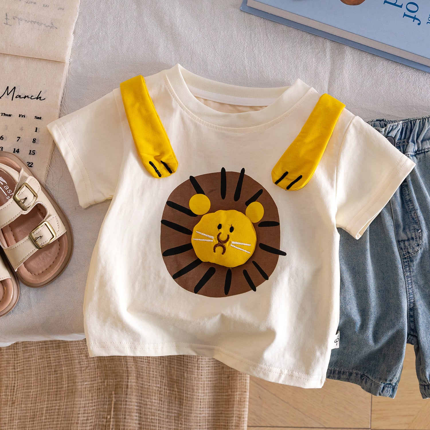 Boy's short-sleeved T-shirt