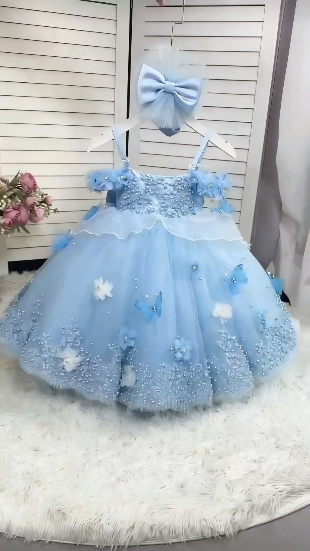Lace puff dress for children