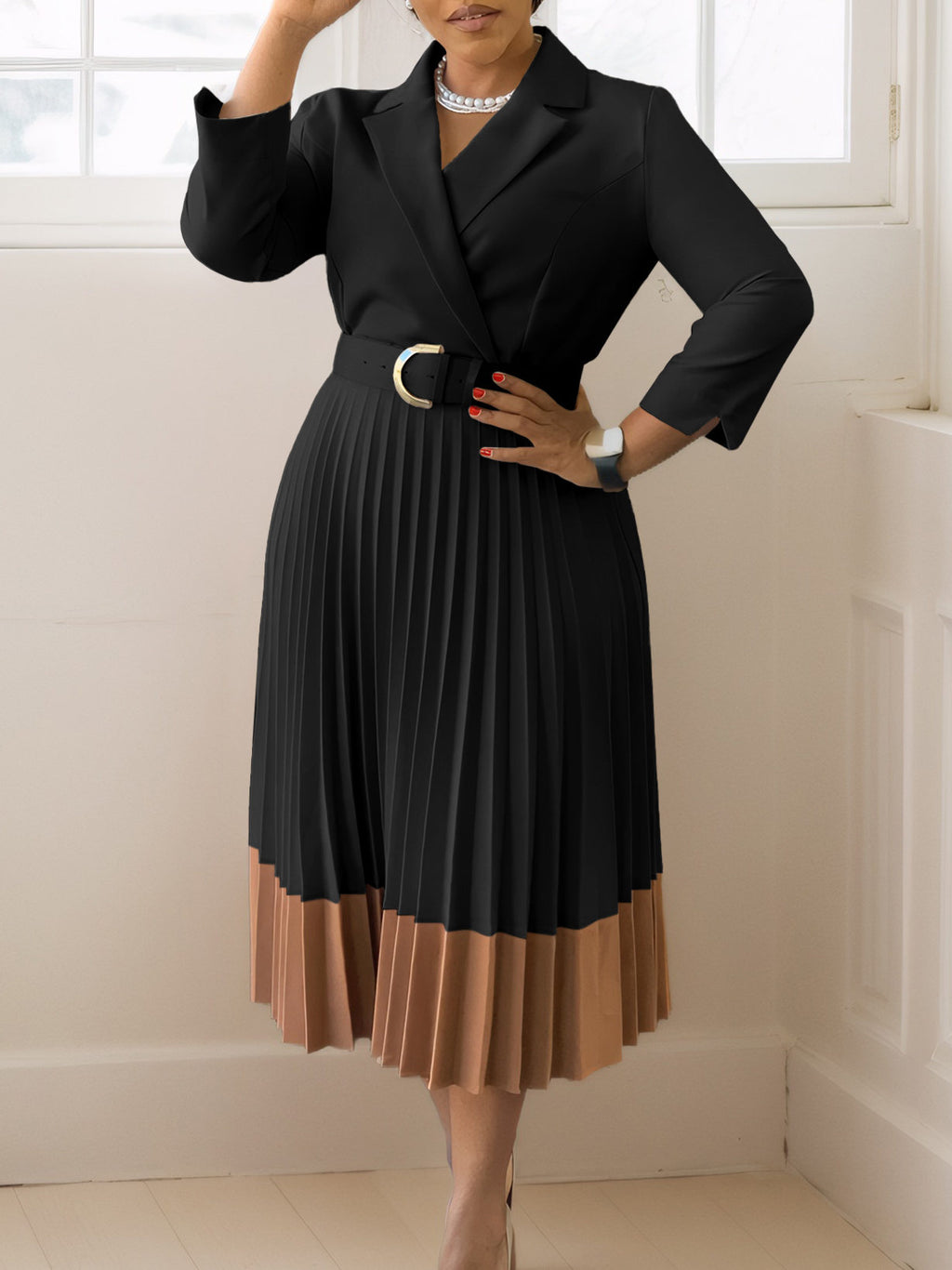 Long dress with a suit collar