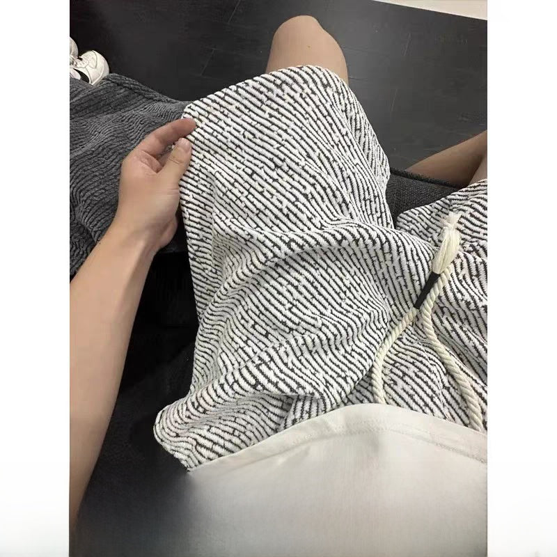 Knitted short pants for men