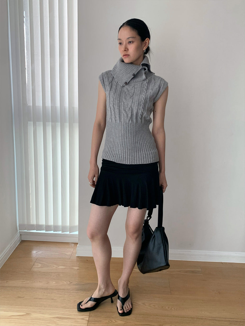Anti-exposure midi skirt