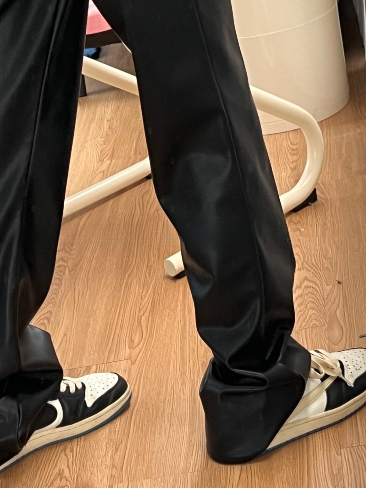 High-Waisted Versatile Leather Trousers