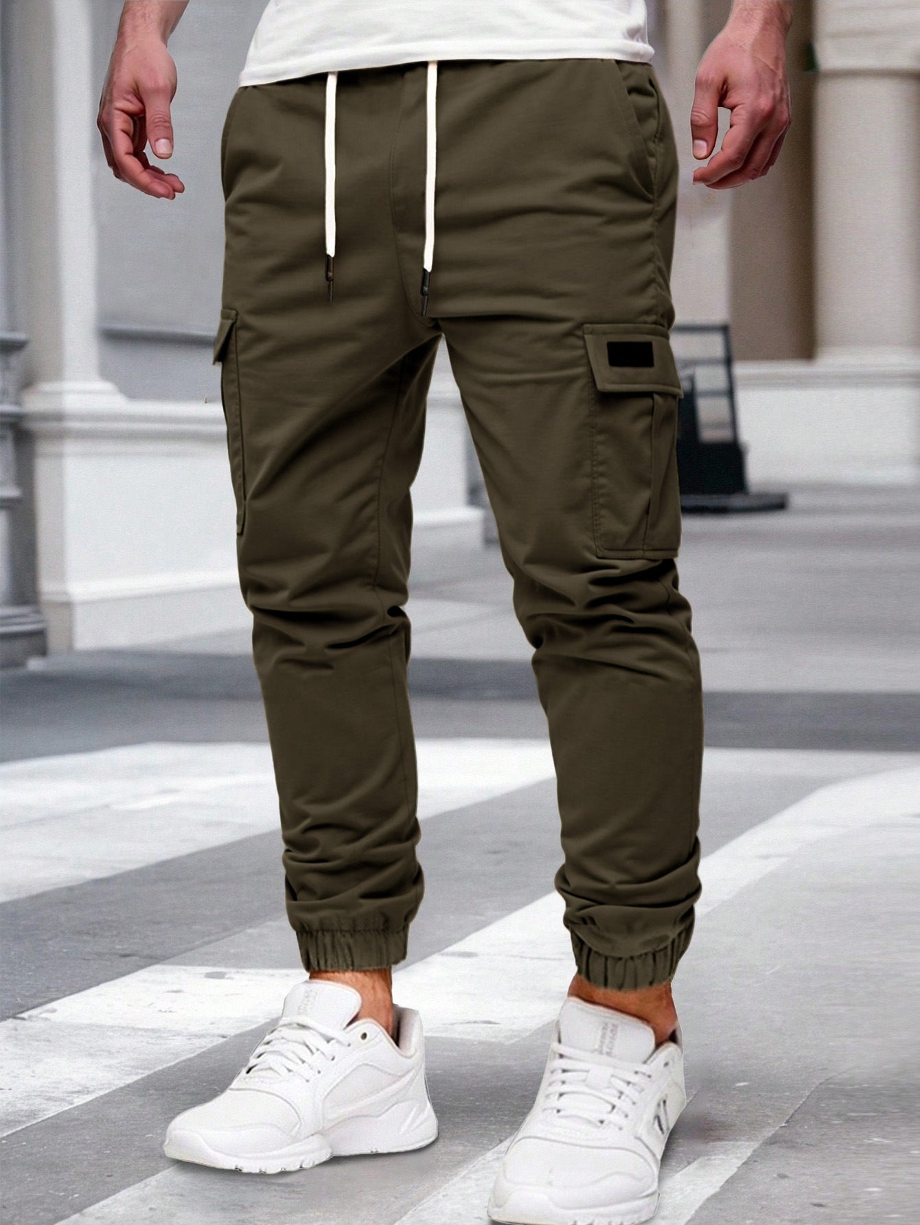 Relaxing multi-pocket work trousers