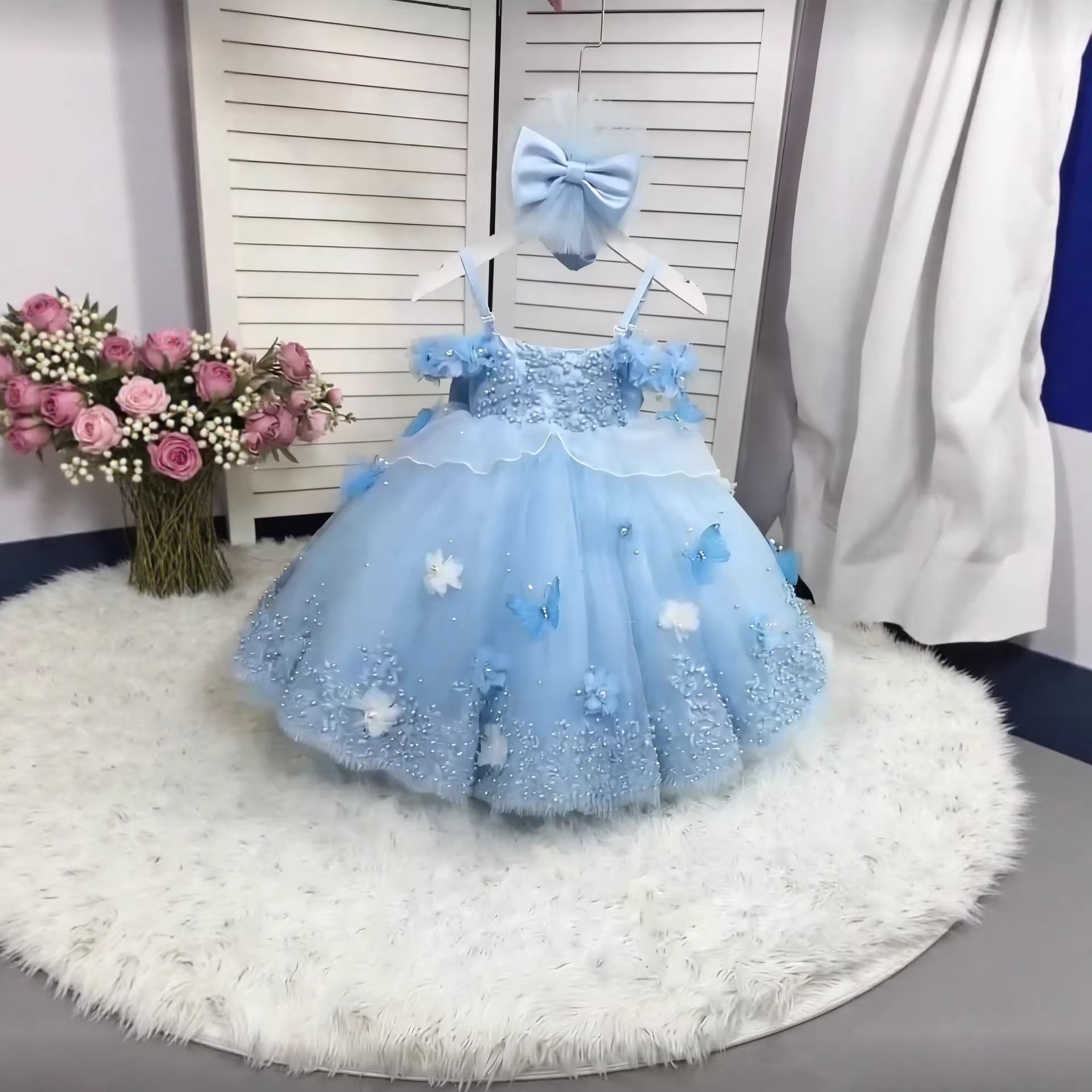 Lace puff dress for children