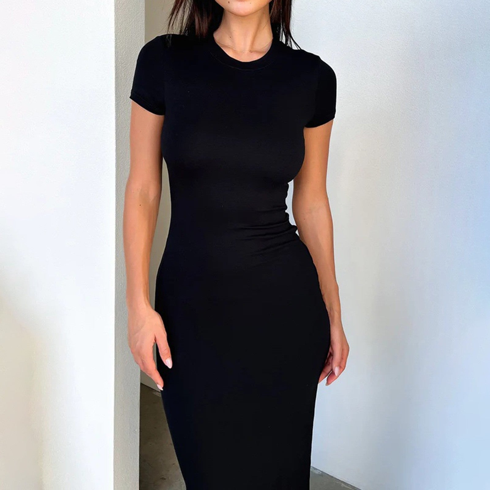 Solid color slim-fit long dress