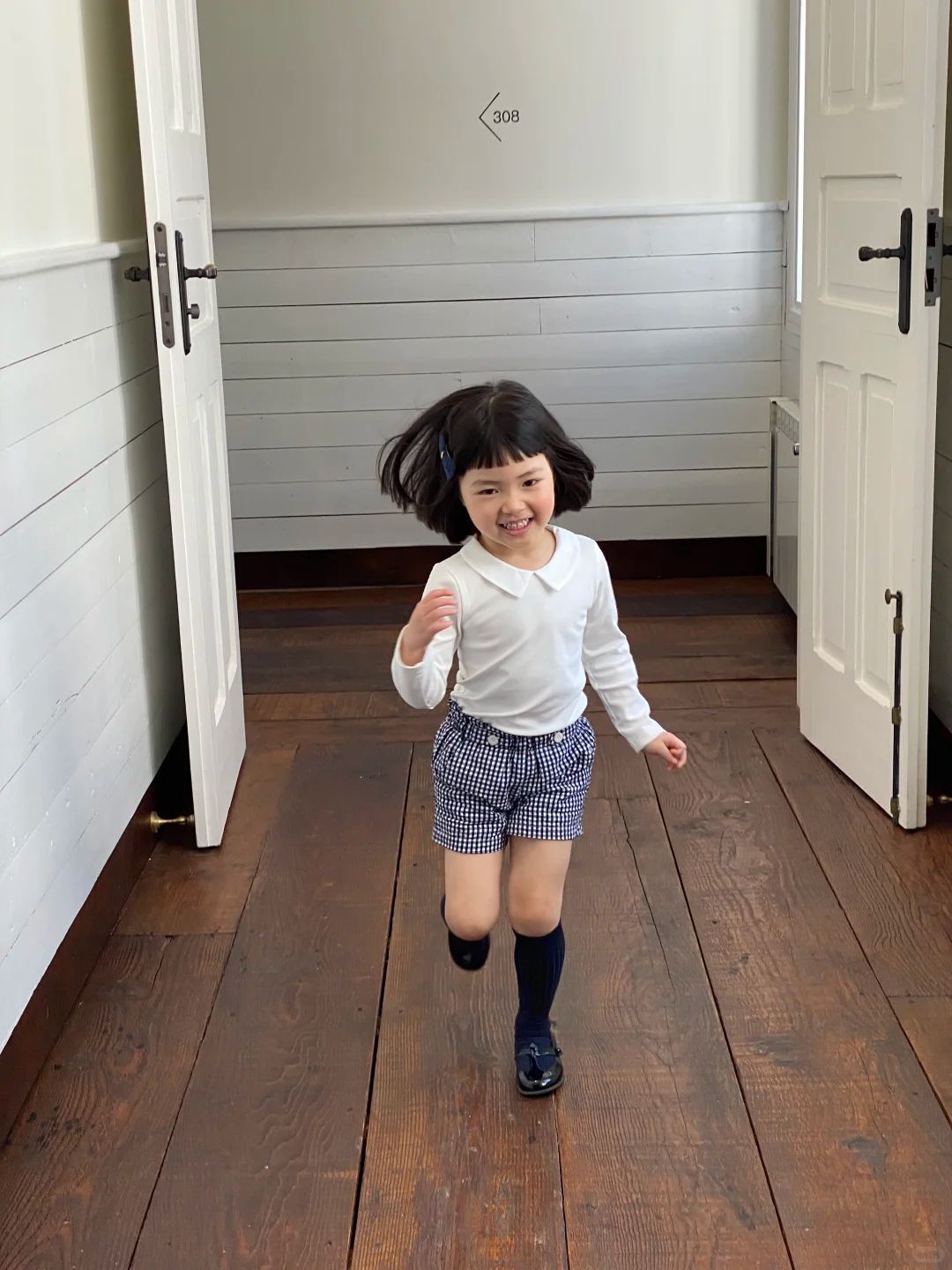 Check-patterned children's clothing - Set top and shorts