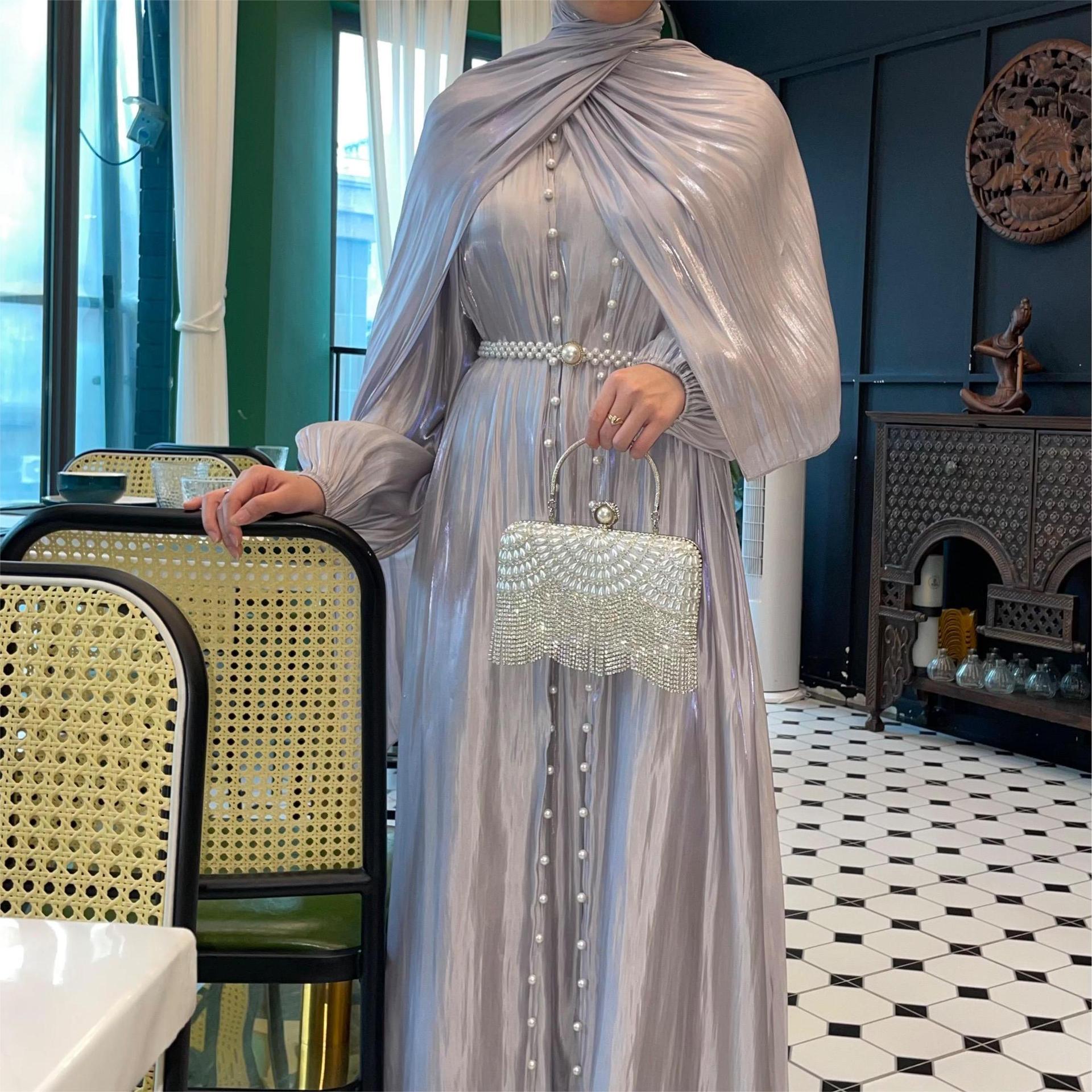 Flowing fabric three-piece dress robe