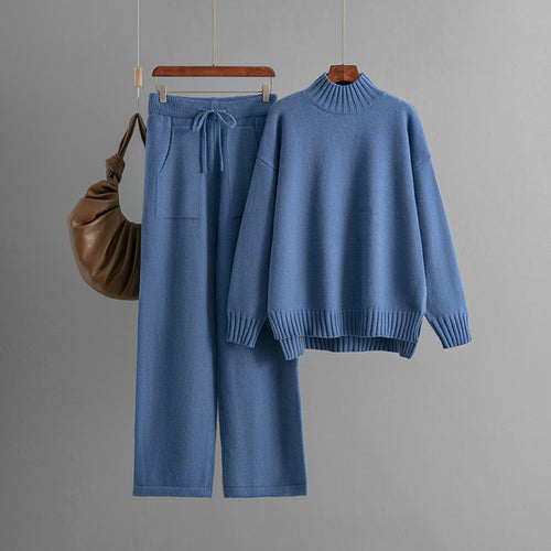 Women's Knitted Suit