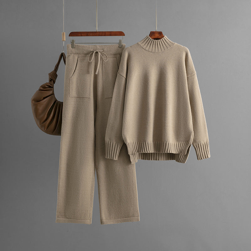 Women's Knitted Suit