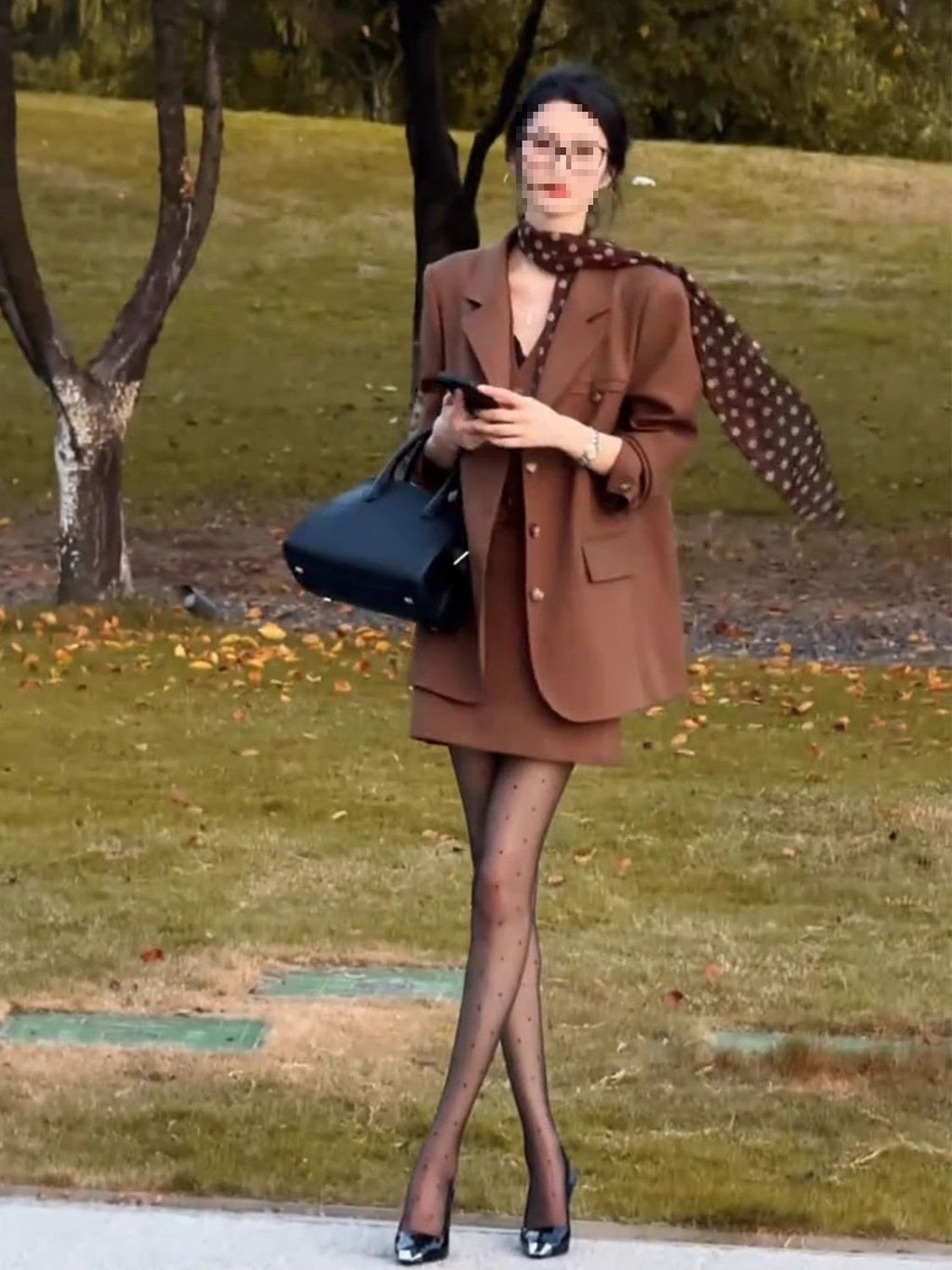 Sharp and polished business suit - Three-piece set suit jacket, vest, and skirt