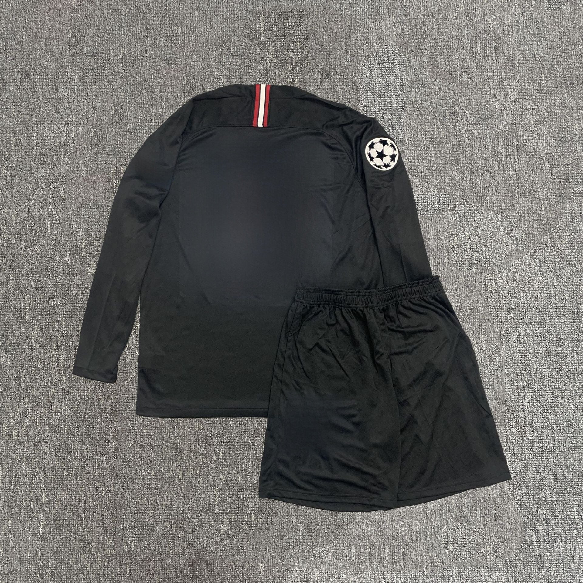 Long-sleeved football suit